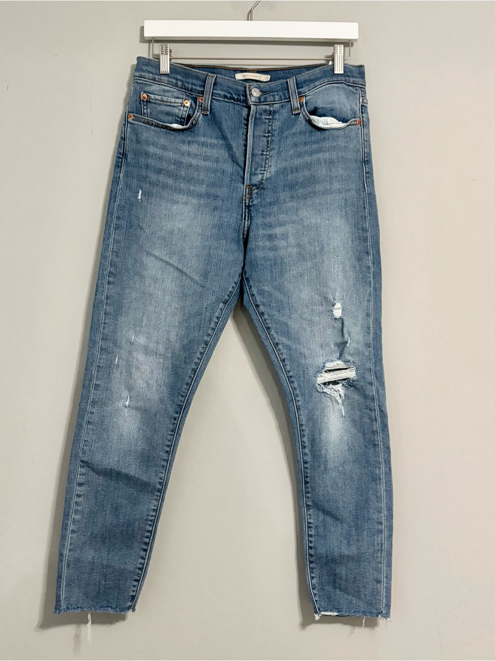 Levi’s High Rise Skinny Light Wash Distressed Jeans